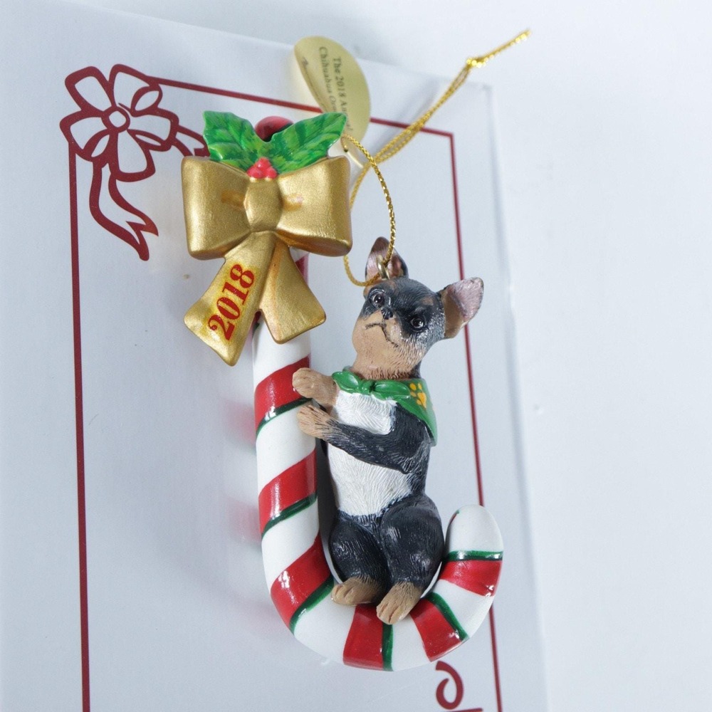 DANBURY MINT 2018 CHIHUAHUA DOG ORNAMENT Peppermint Pup - New In Box